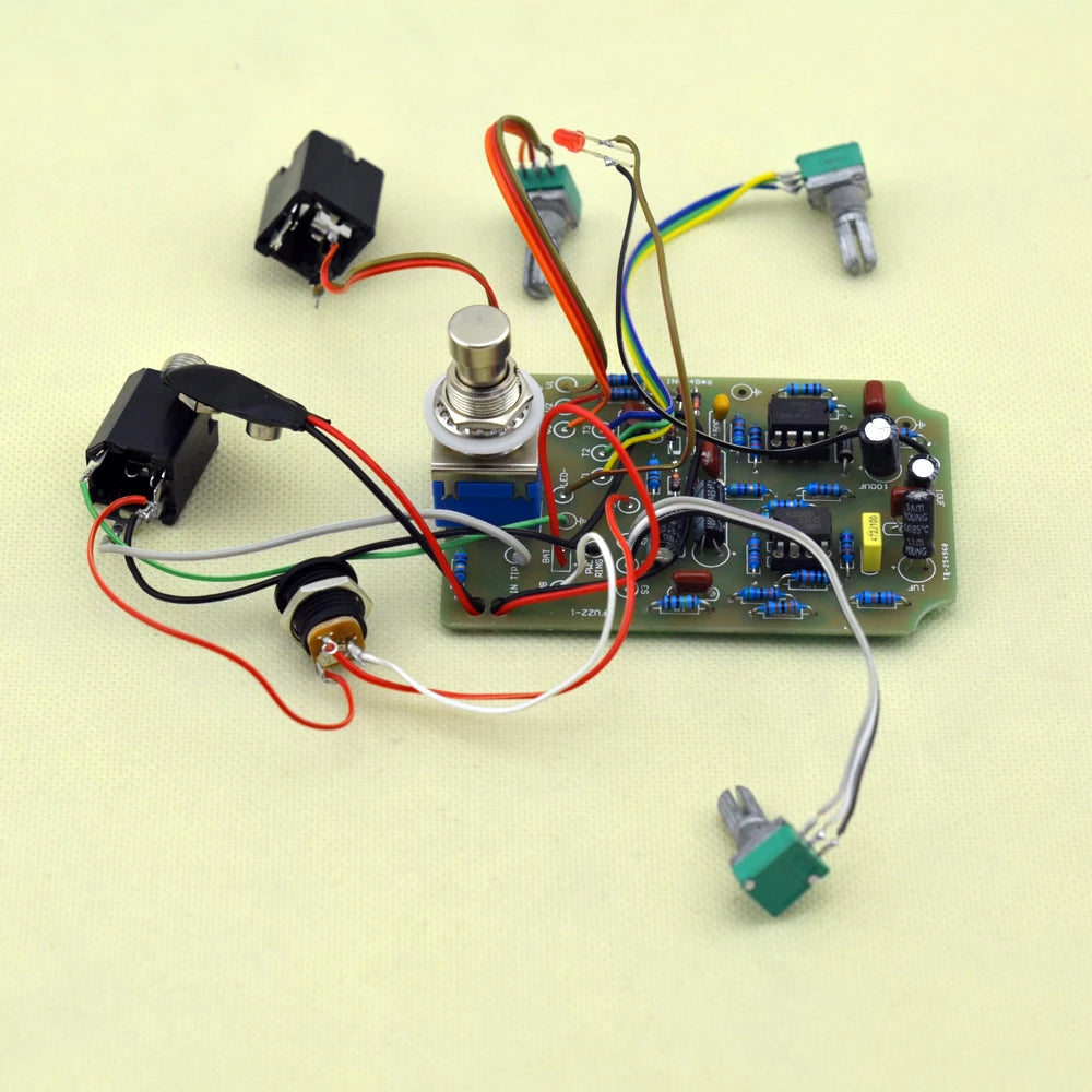 Nieuwe Diy Fuzz Gitaar Effecten Pedaal Alle Kits With1590B True Bypass Gratis Verzending